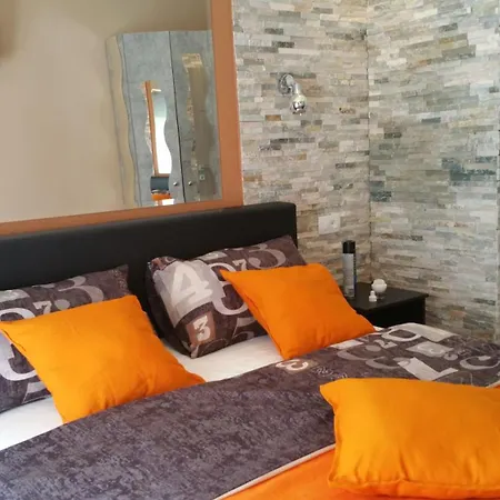 فيلة Welcoming In With Pool And Sea View فانتاسيسي