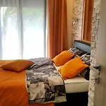 Welcoming In With Pool And Sea View *