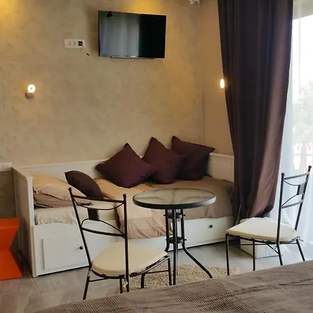 Vila Welcoming In With Pool And Sea View Vantacici