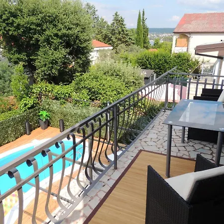 Welcoming In With Pool And Sea View Villa Vantacici