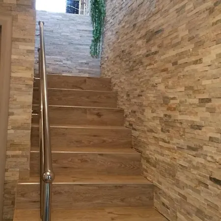 Welcoming In With Pool And Sea View *
