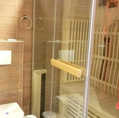 Vila Welcoming In With Pool And Sea View Vantacici