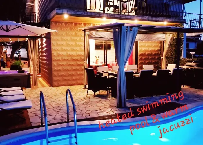 Welcoming In With Pool And Sea View * Vantacici