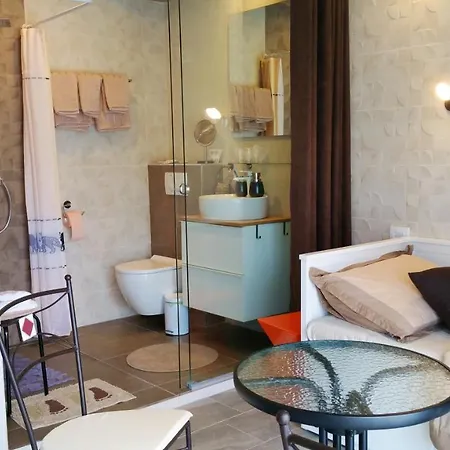 Welcoming In With Pool And Sea View Villa Vantacici